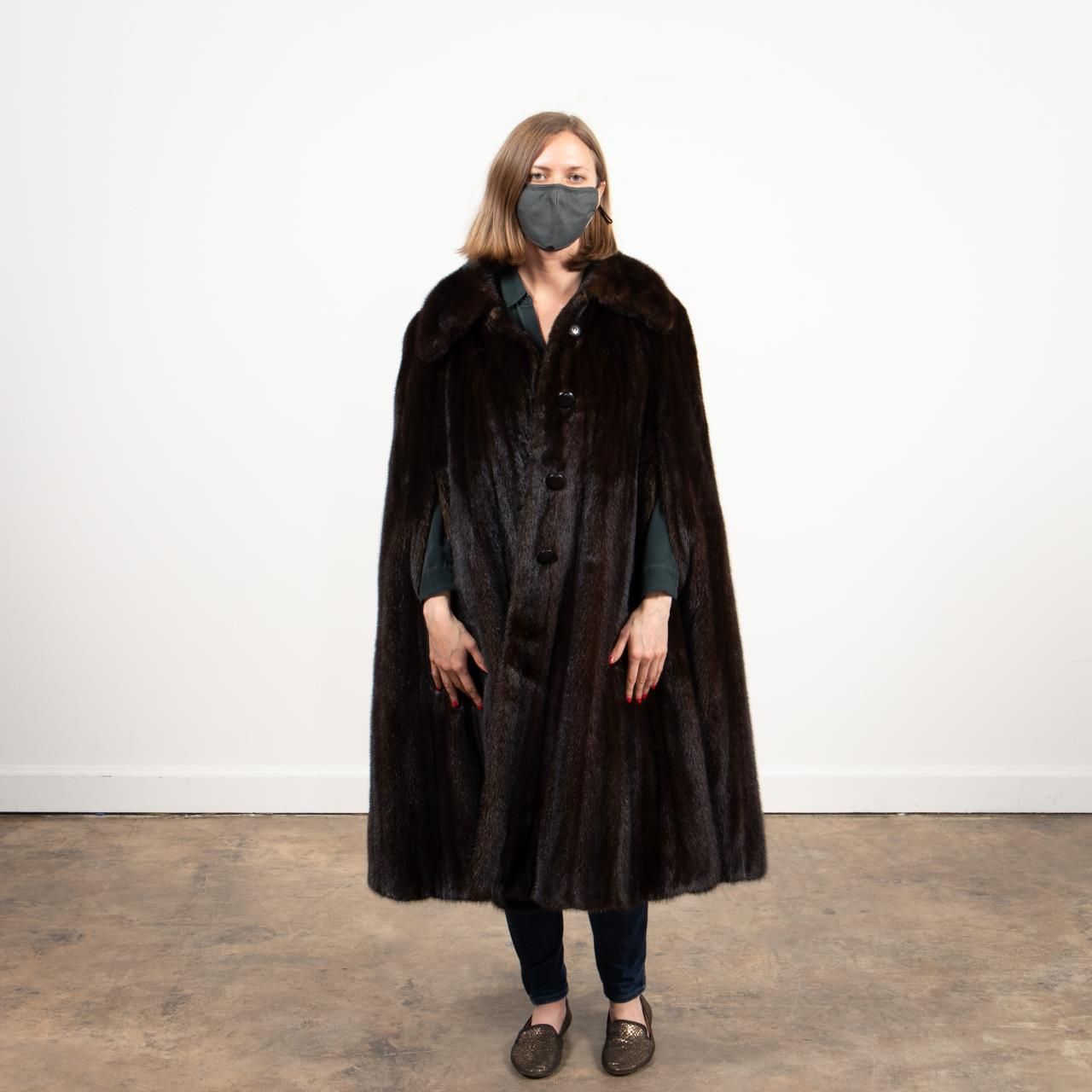SORBARA LADIES' BLACK FOX FUR
