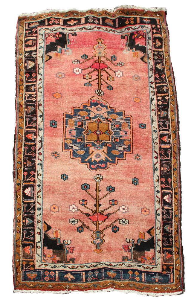 SOUTH PERSIAN VILLAGE RUG - 5' X