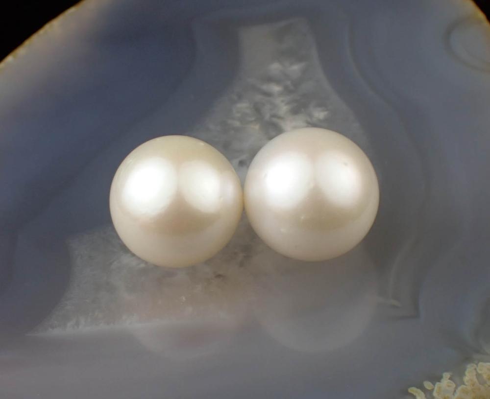 SOUTH SEA PEARL AND EIGHTEEN