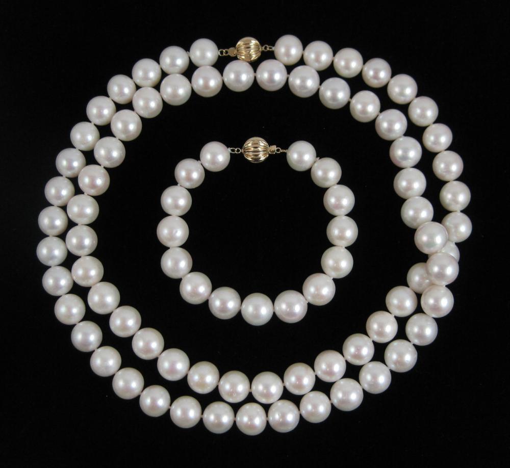 SOUTH SEA PEARL NECKLACE AND