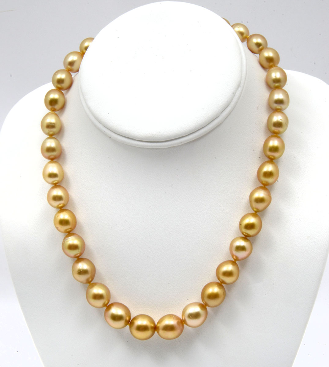 SOUTH SEAS GOLDEN PEARL NECKLACE
