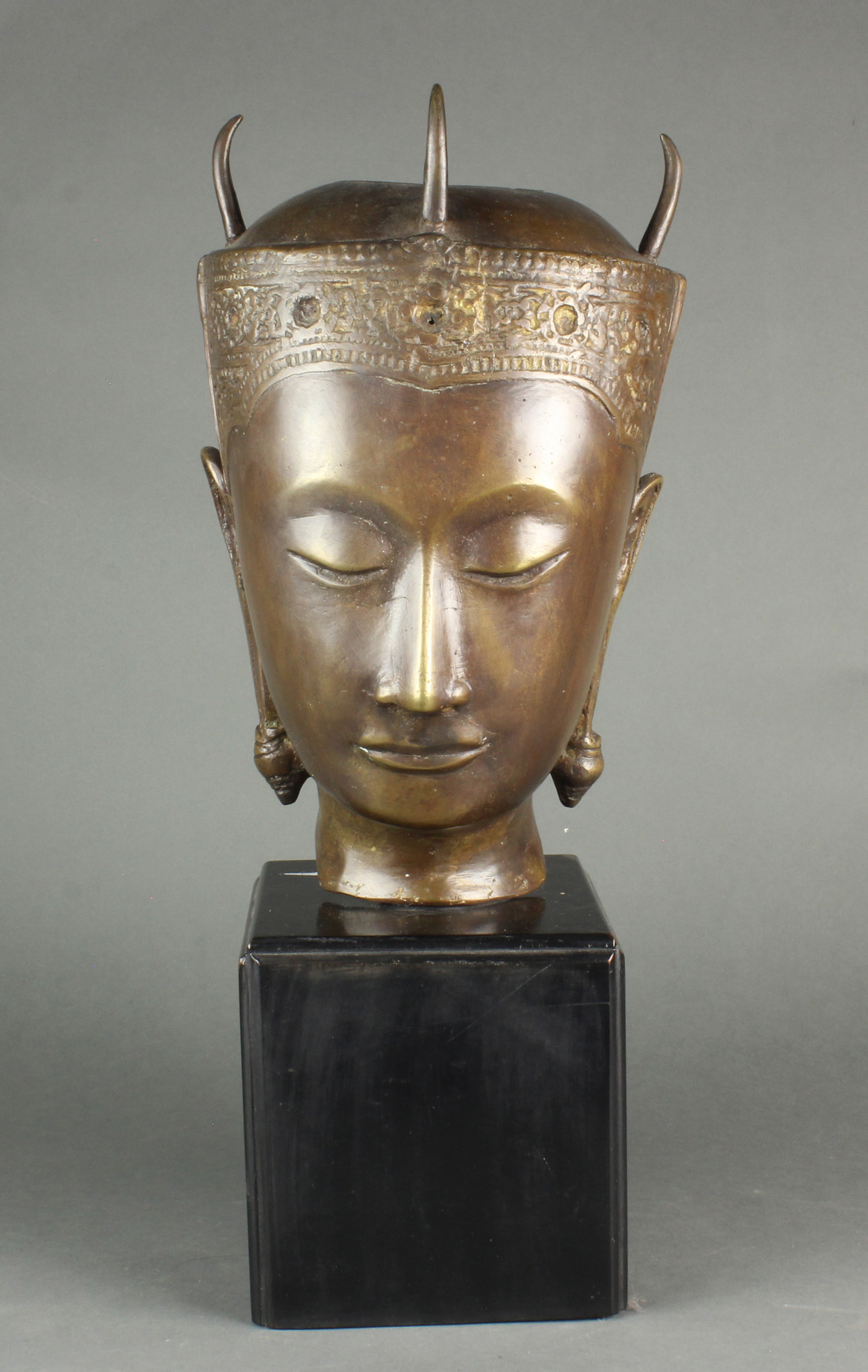 SOUTHEAST ASIAN BRONZE BUDDHA