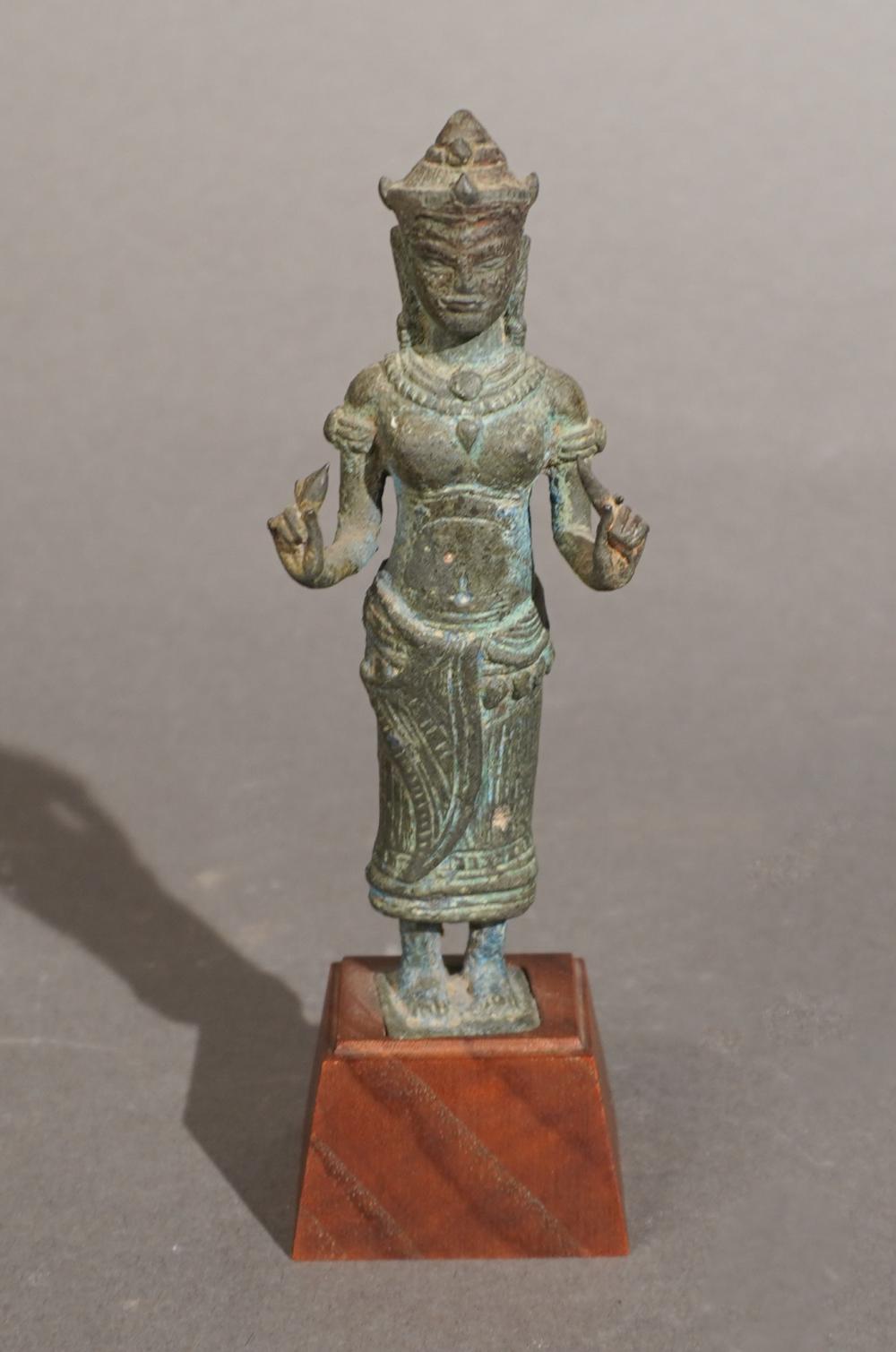 SOUTHEAST ASIAN BRONZE FIGURE OF