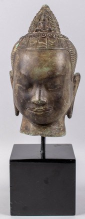 SOUTHEAST ASIAN BRONZE HEAD OF