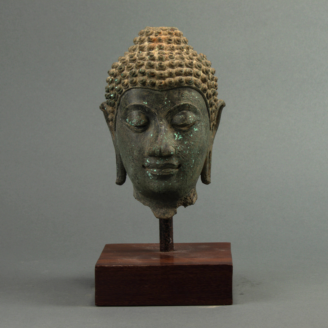 SOUTHEAST ASIAN BRONZE HEAD OF