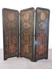 SOUTHEAST ASIAN CARVED WOOD RO