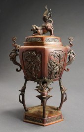 SOUTHEAST ASIAN PATINATED BRON