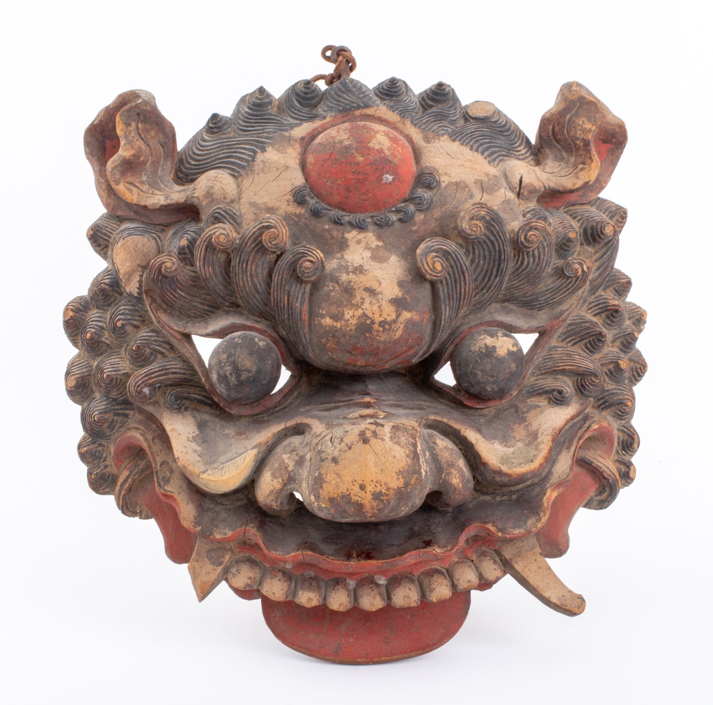 SOUTHEAST ASIAN POLYCHROME LION