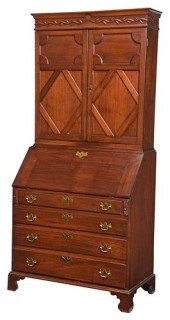 SOUTHERN CHIPPENDALE CARVED WA