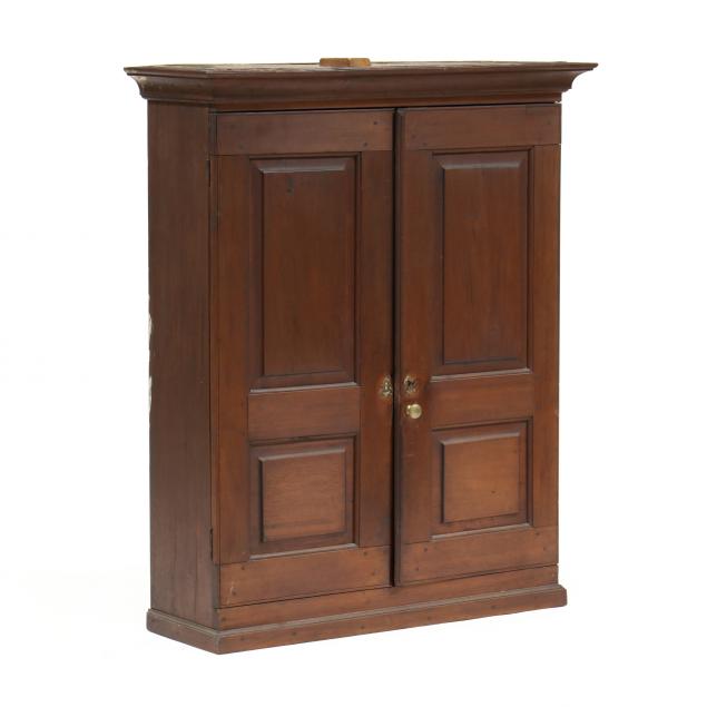 SOUTHERN CHIPPENDALE WALNUT