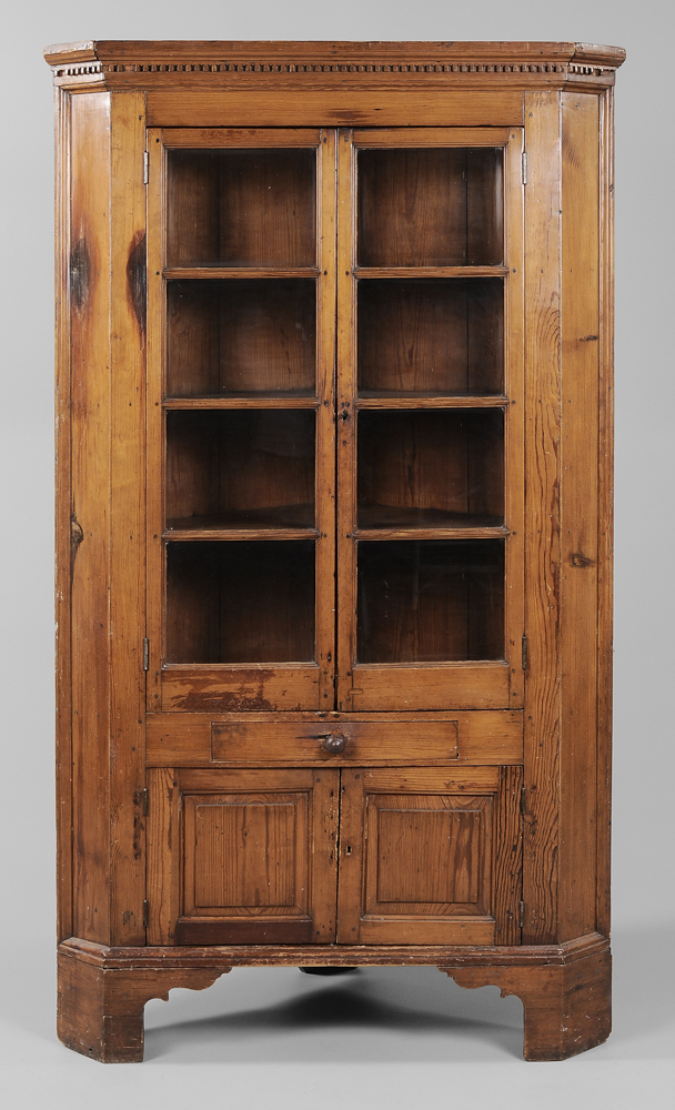 Southern Chippendale Yellow Pine