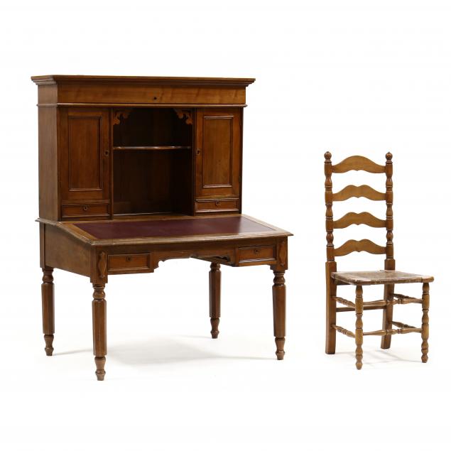 SOUTHERN WALNUT PLANTATION DESK AND