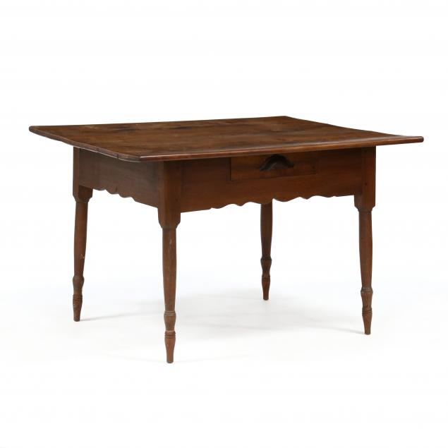 SOUTHERN WALNUT TAVERN TABLE