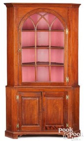 SOUTHERN WALNUT TWO-PART CORNE