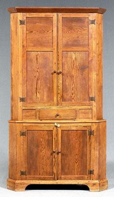 Southern yellow pine corner