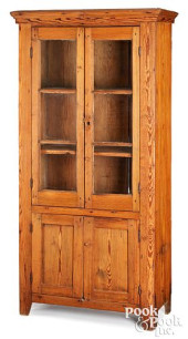 SOUTHERN YELLOW PINE CUPBOARD<