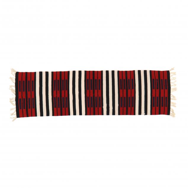 SOUTHWESTERN "CHIEF STYLE" RUNNER