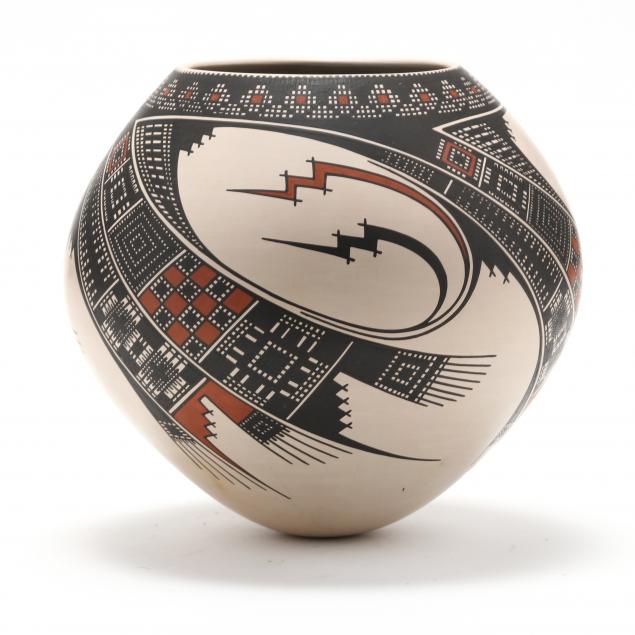 SOUTHWESTERN POTTERY, MATA ORTIZ,