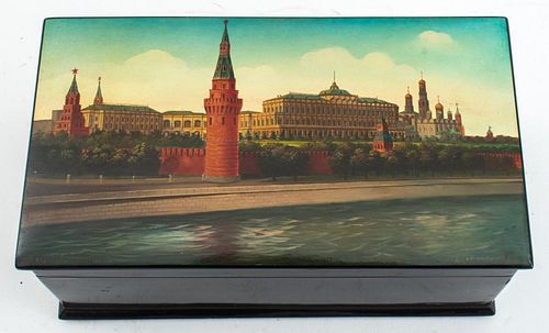 SOVIET LACQUER CASKET, FEDOSKINO,
