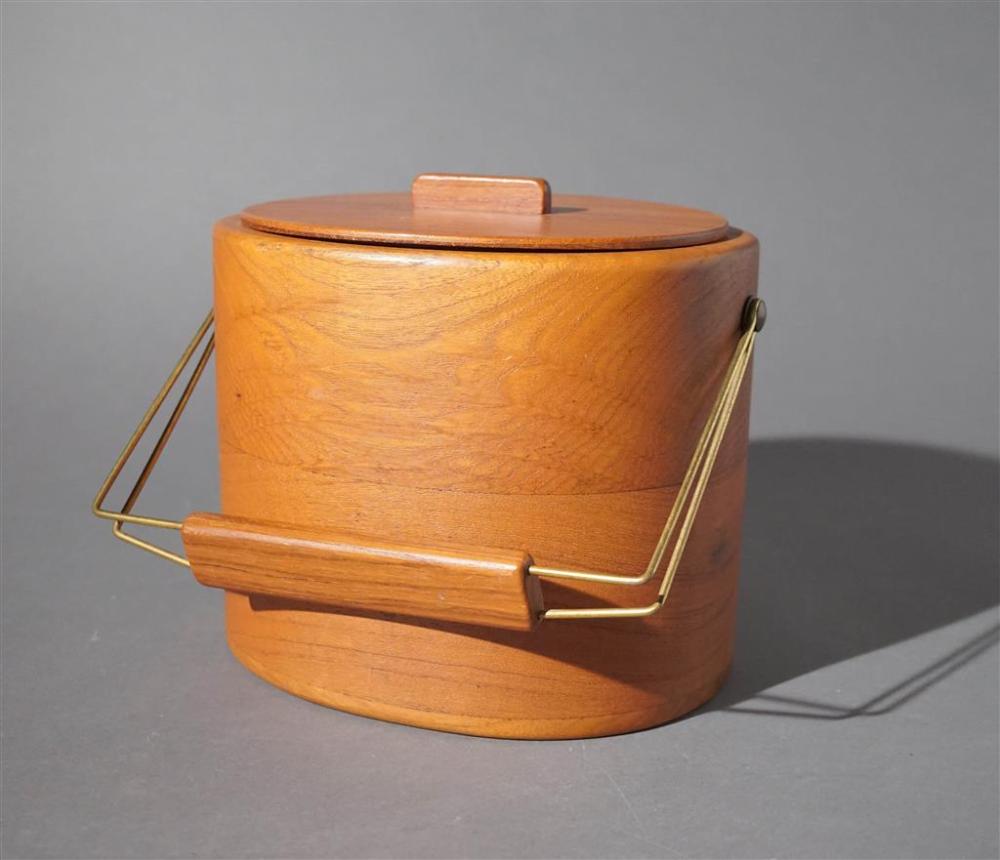 SOWE KONST MID-CENTURY MODERN