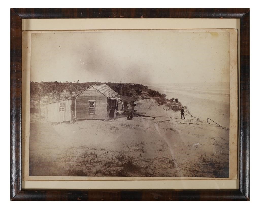 SP BURGERT PHOTO, CABIN ON
