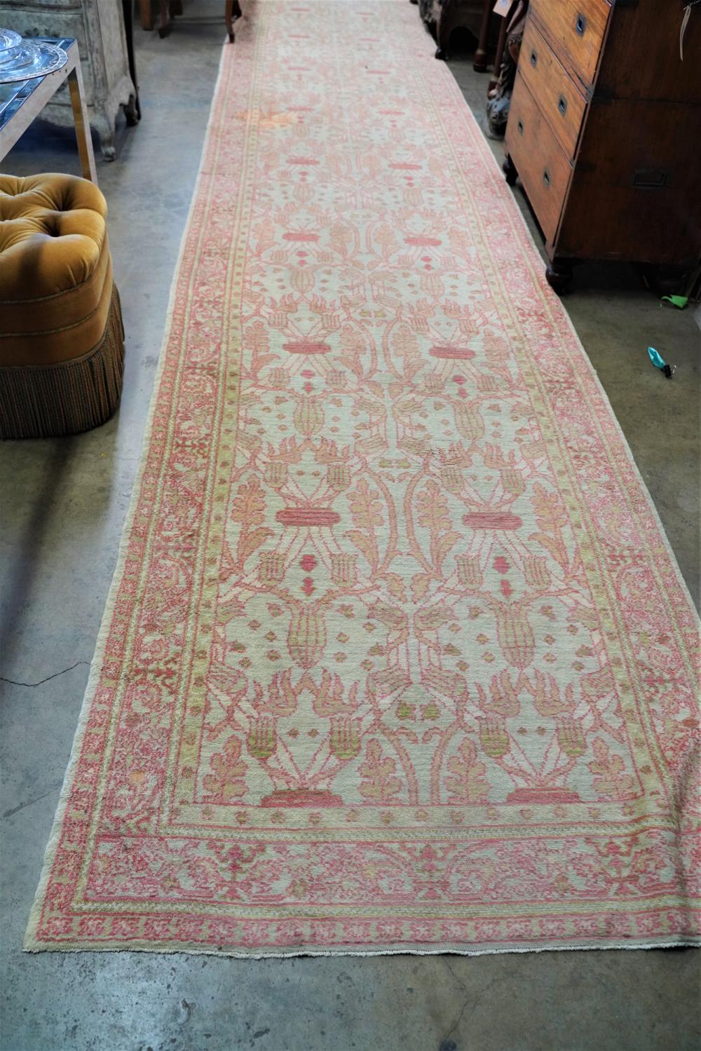 SPANISH RUNNER4' x 31'10"
