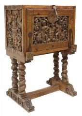 SPANISH STYLE WELL-CARVED VARG