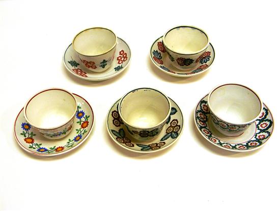 Spatterware five handleless cups