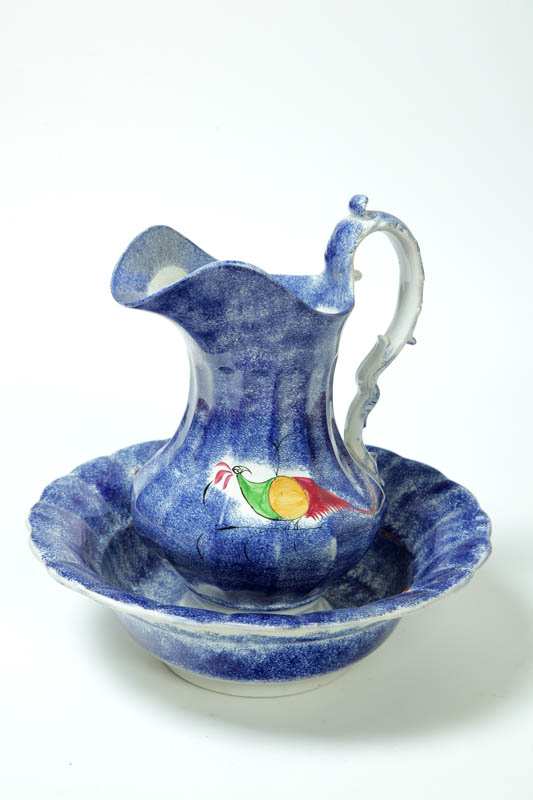 SPATTERWARE WASHBOWL AND
