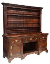 SPECTACULAR ENGLISH OAK KITCHE
