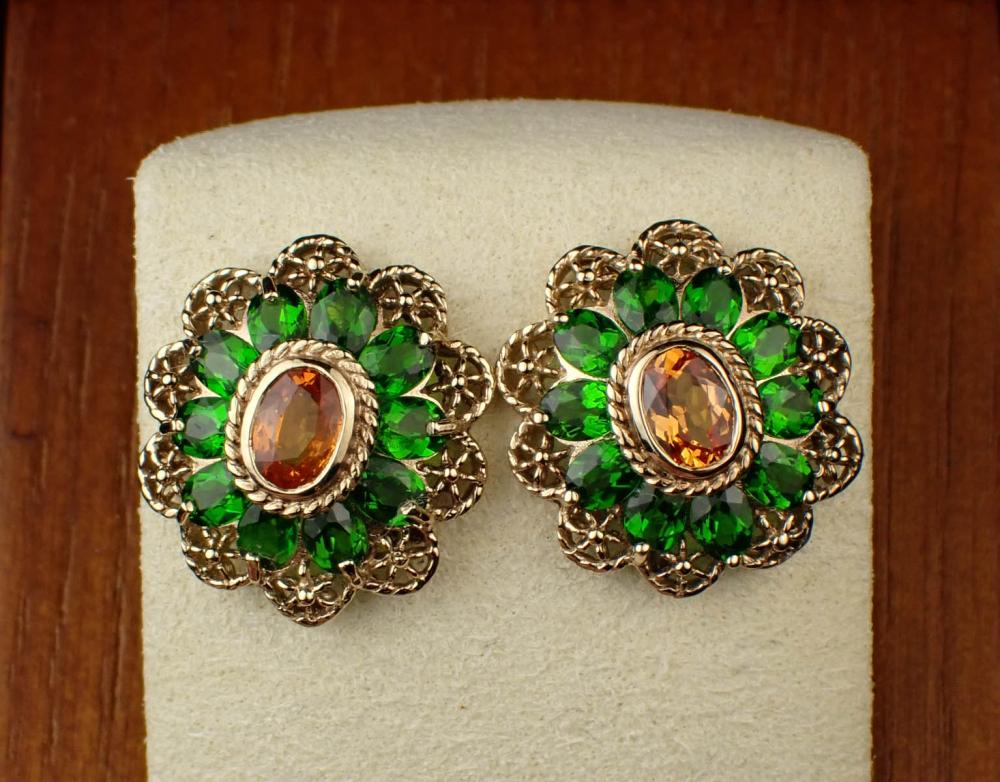 SPESSARTITE AND CHROME DIOPSIDE AND