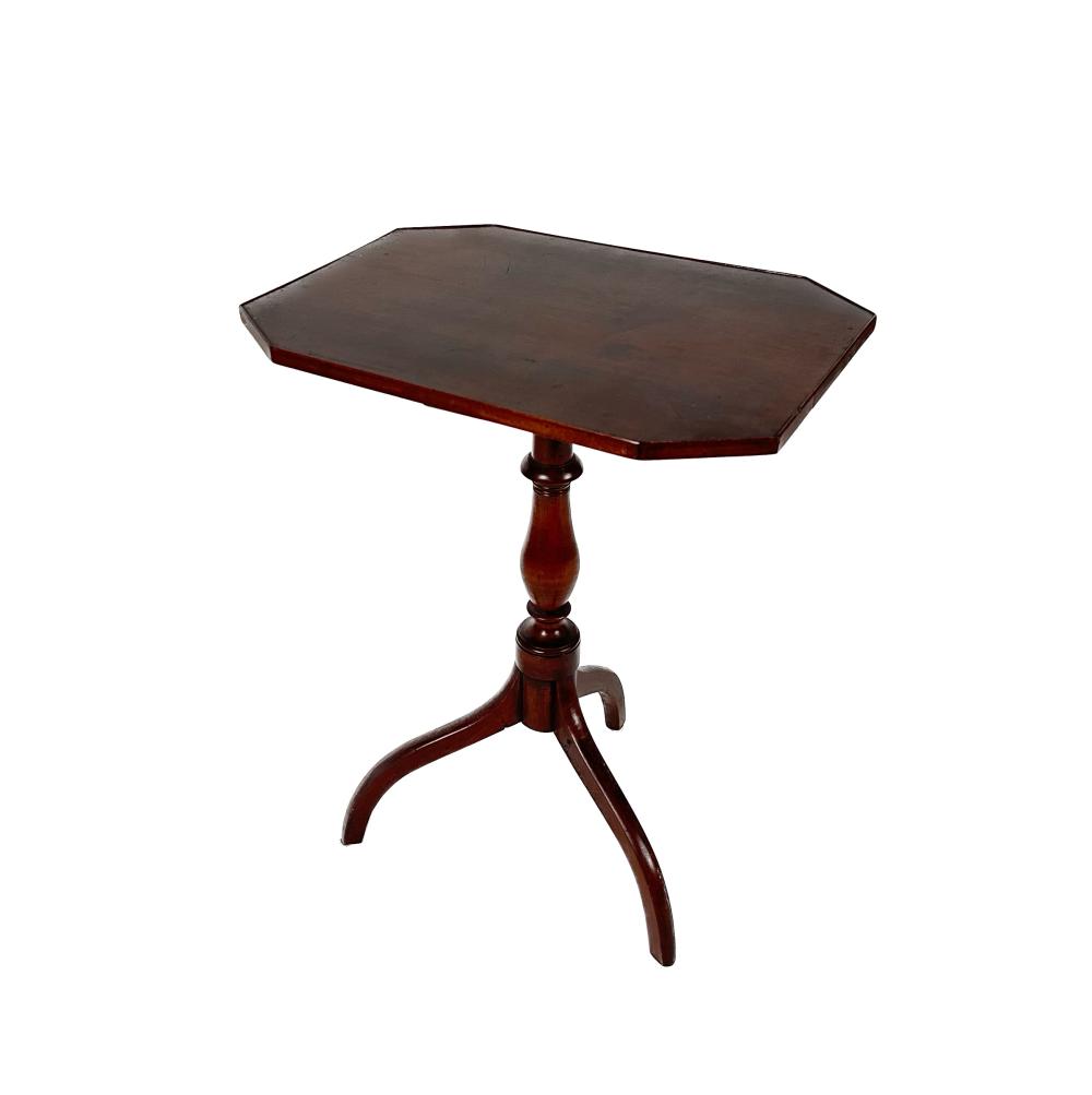 SPIDER-LEG CANDLESTAND 19TH CENTURY