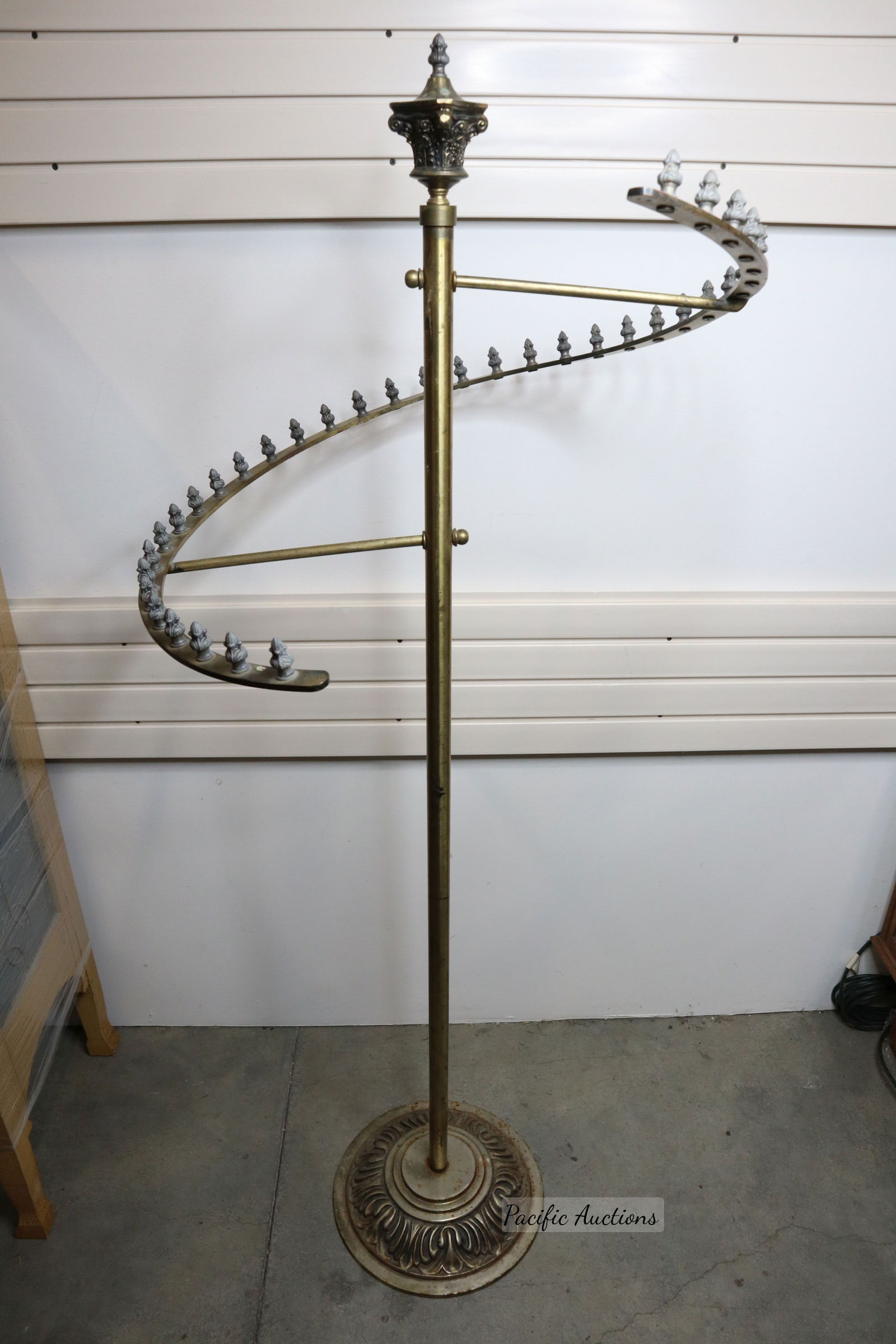 SPIRAL METAL DEPARTMENT STORE