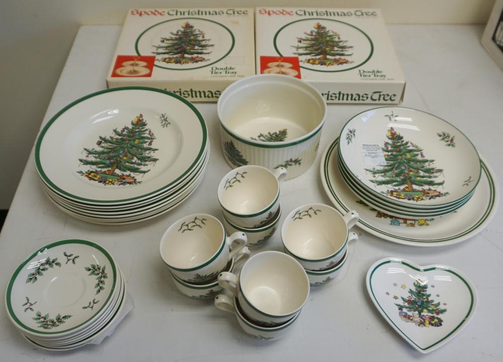SPODE ‘CHRISTMAS TREE’ 33-PIECE