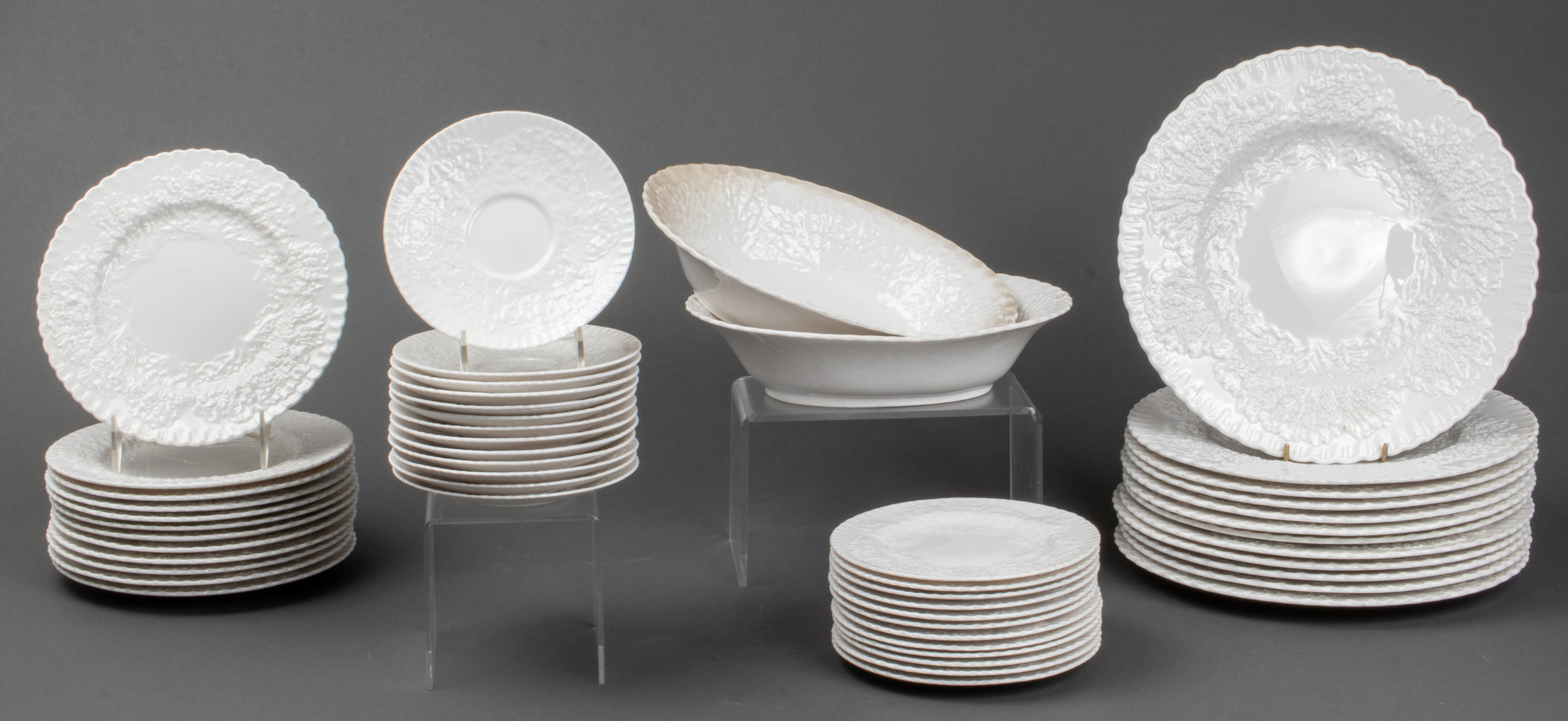 SPODE "SAVOY" PORCELAIN DINNERWARE,
