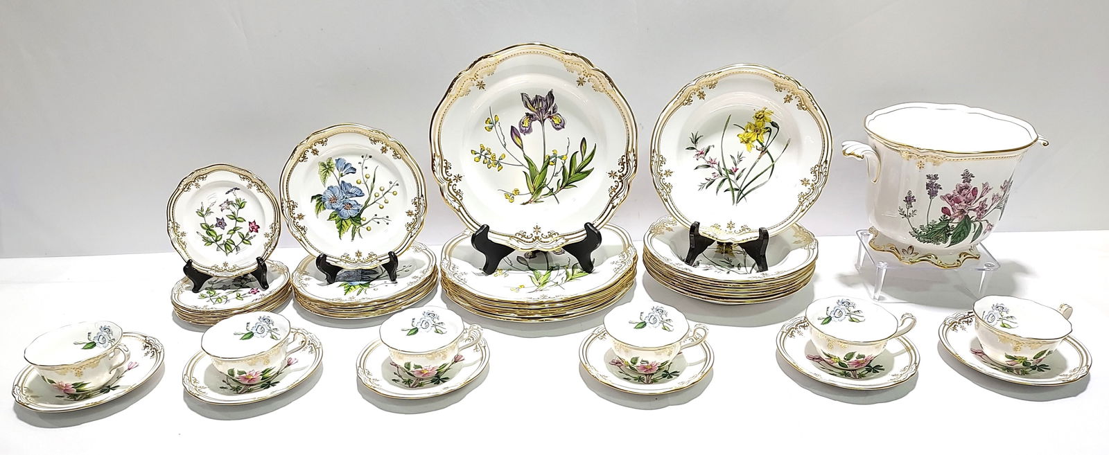 SPODE "STAFFORD FLOWERS" DINNERWARE