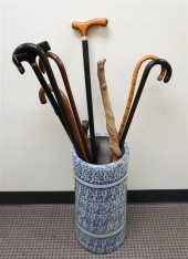 SPONGE DECORATION STONEWARE UM