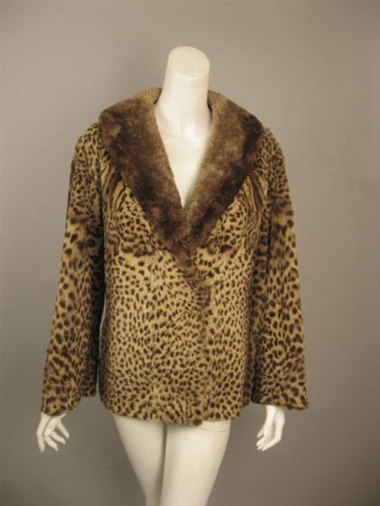 Spotted cat fur coat    1950s-60s