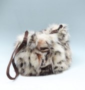 SPOTTED LYNX FUR PURSE: Spotte