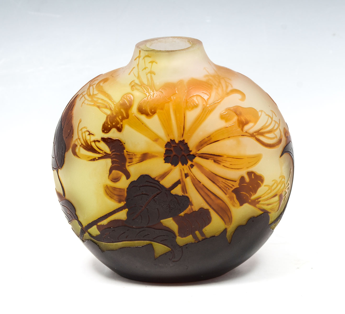SQUAT GALLE CAMEO ART GLASS VASE: