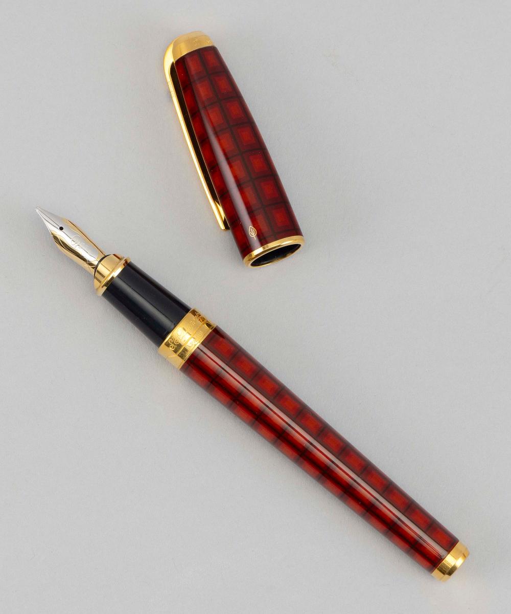 S.T. DUPONT VERTIGO II FOUNTAIN PEN