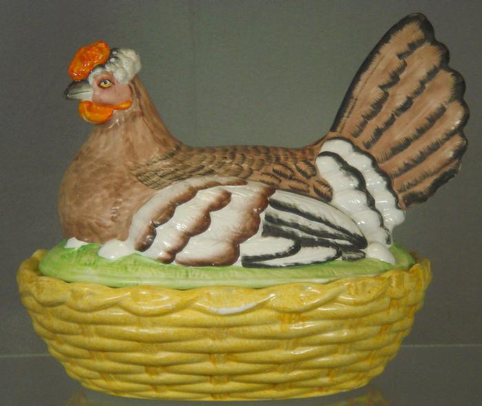 Staffordshire pottery hen on