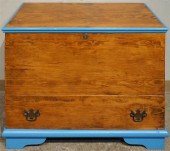 STAINED FRUITWOOD BLANKET CHES