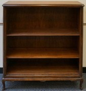 STAINED MAHOGANY BOOKSHELF (WI