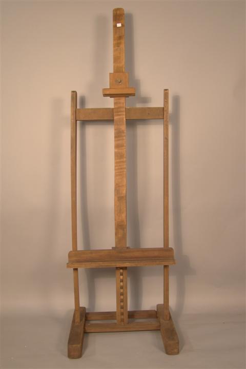 STAINED WOOD EASEL the central