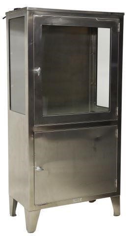 STAINLESS STEEL MEDICAL DISPLAY