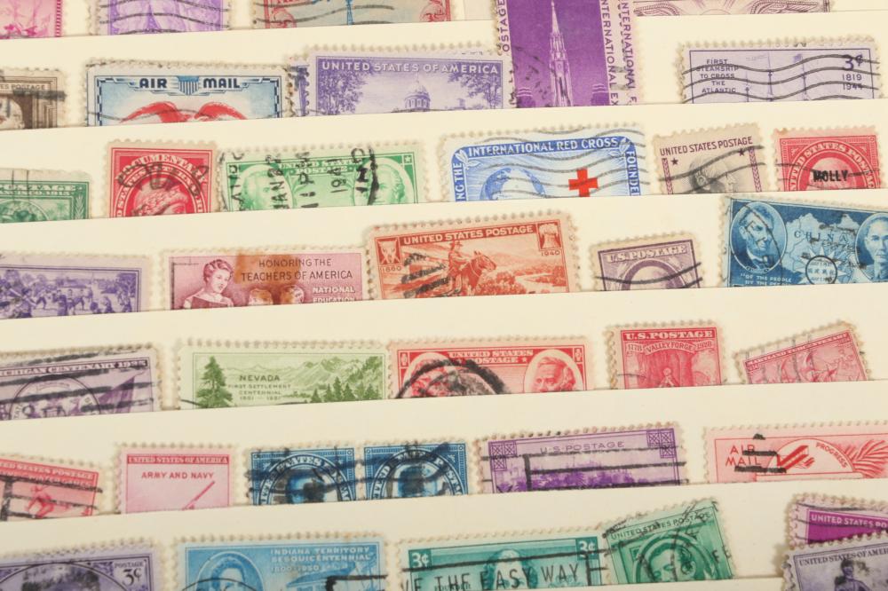 STAMP COLLECTION BINDER: