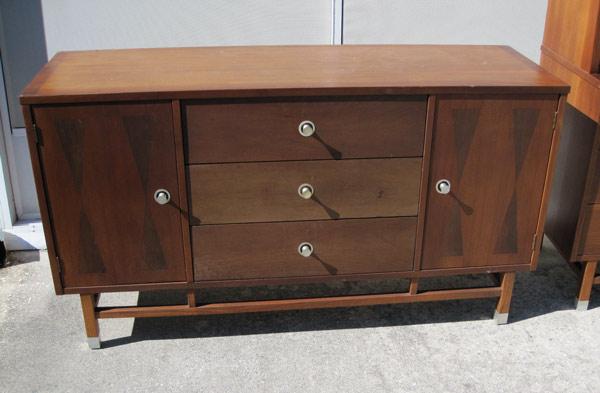 STANLEY FURNITURE MODERN SIDE