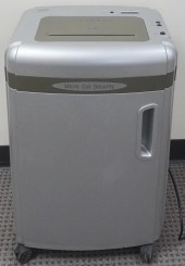 STAPLES SPL-1580M PAPER SHREDD