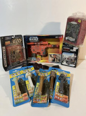 STAR WARS LOT: (5) PEZ DISPENS